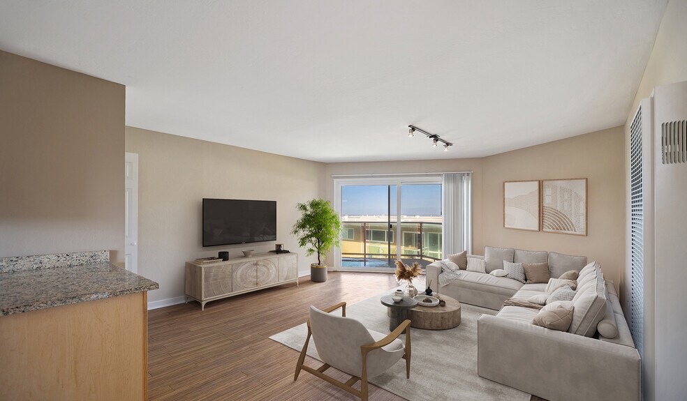 More Photos Of 380 Esplanade Ave, Pacifica Apartments For Sale