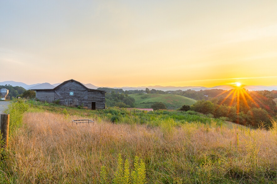 More Photos Of 356 Ridgeview Rd, Leicester Land For Sale