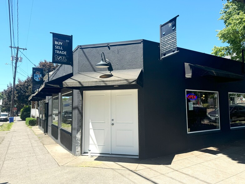 More Photos Of 1033-1037 SE Ash St, Portland Office For Lease