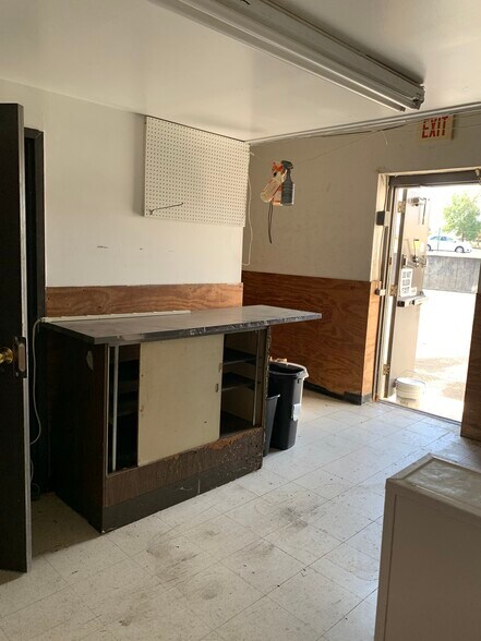 More Photos Of 2209-2211 Moody Rd, Warner Robins Coworking Space