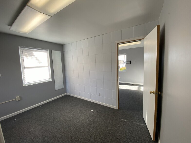 More Photos Of 3103 W Emaus Ave, Allentown Medical For Lease