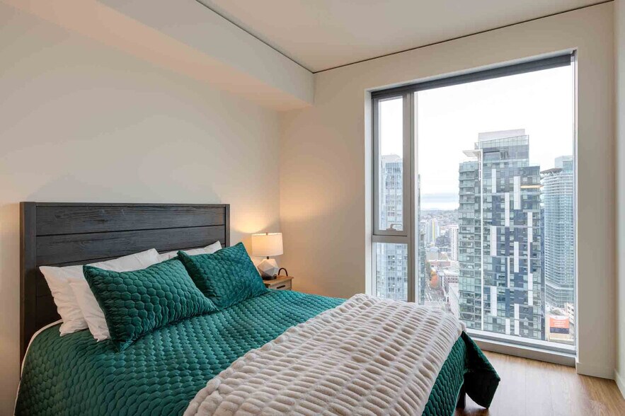 More Photos Of 1430 2nd Ave, Seattle Apartments For Lease