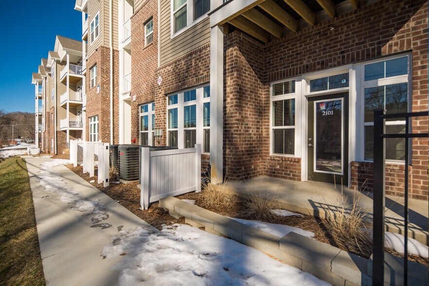 More Photos Of 155 & 221 Robinson Way, Boone Apartments For Lease