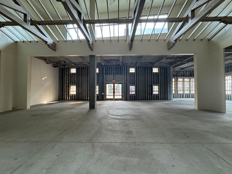 More Photos Of 5925-5939 W Sunset Blvd, Los Angeles Office Residential For Lease