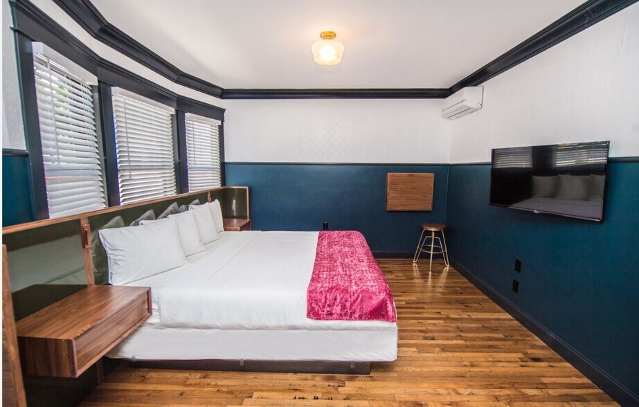 More Photos Of 765 10th Ave, San Diego Hospitality For Sale