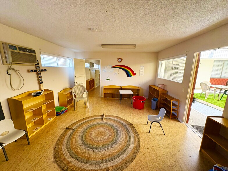 More Photos Of 1316 Lyndon St, South Pasadena Religious Facility For Lease