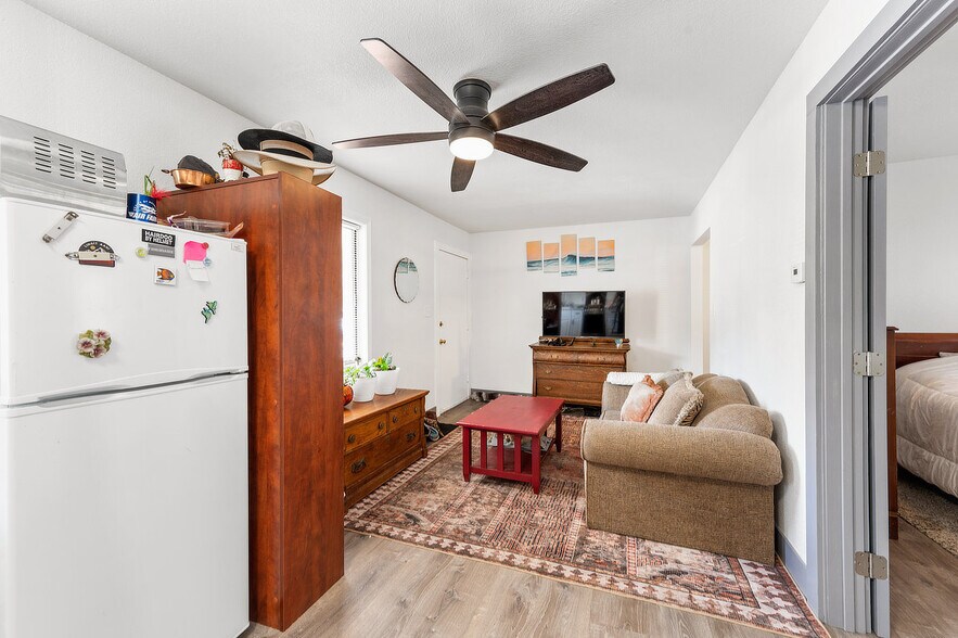 More Photos Of 1129-1135 Hunter Lake Dr, Reno Storefront Retail Residential For Sale