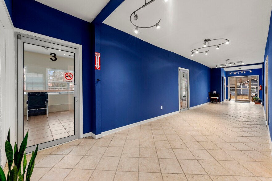 More Photos Of 1181 SW Lee St, Atlanta Office For Sale
