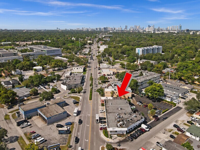More Photos Of 12831 W Dixie Hwy, North Miami Freestanding For Sale