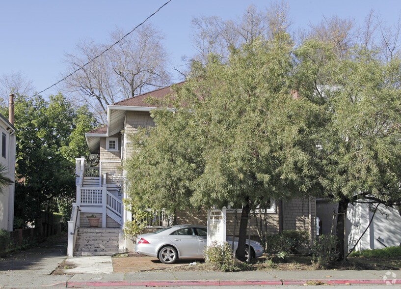 More Photos Of 1115 Irwin St, San Rafael Office For Sale