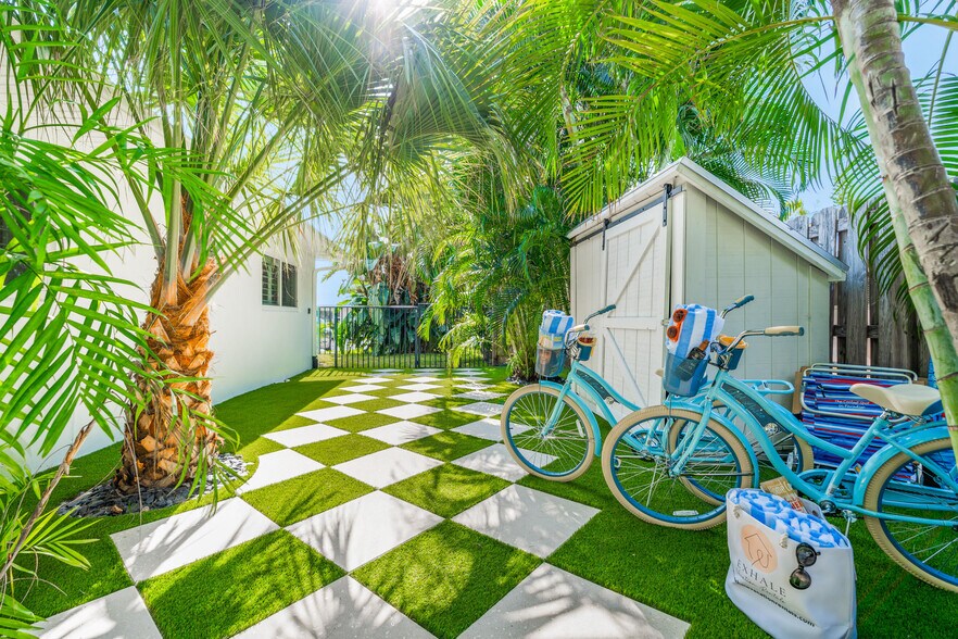 More Photos Of 7 Fayette Dr, Ocean Ridge Multifamily For Sale
