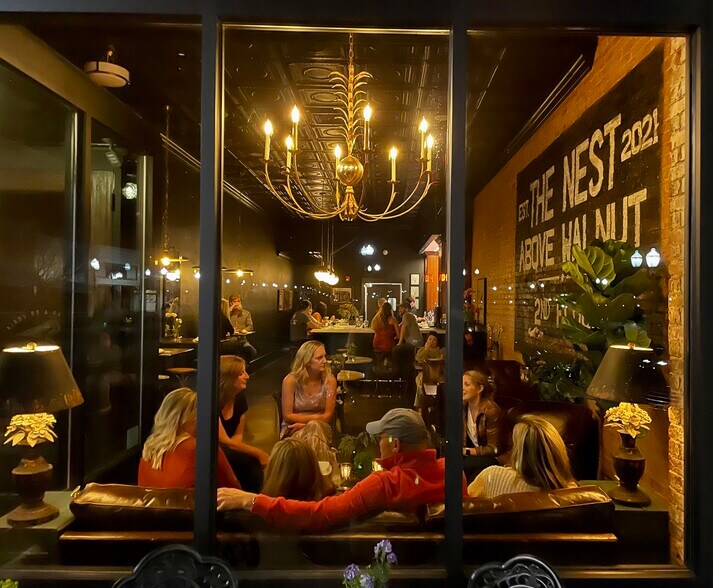 More Photos Of 114 N Walnut St, Seneca Storefront Retail Residential For Sale