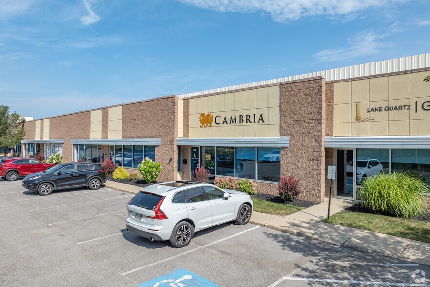 More Photos Of 909 Canterbury Rd, Westlake Warehouse For Lease