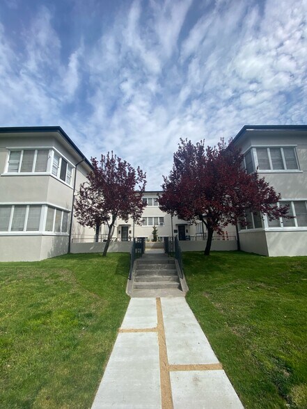 More Photos Of 1045 Riverside Dr, Reno Apartments For Sale