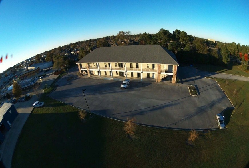 More Photos Of 4444 American Way, Baton Rouge Office For Sale