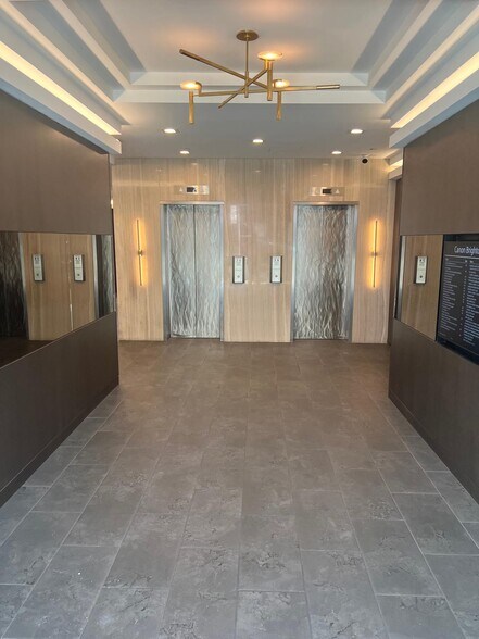 More Photos Of 9400-9414 Brighton Way, Beverly Hills Medical For Lease