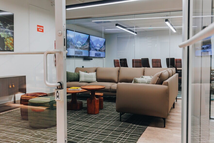 More Photos Of 2040 14th St, Boulder Office For Lease
