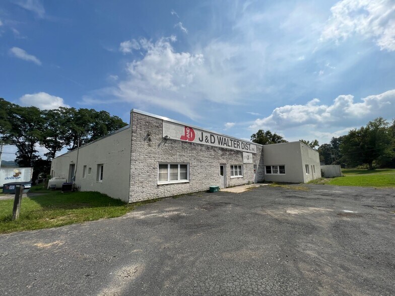 More Photos Of 6 Old River Rd, Glenmont Industrial For Sale