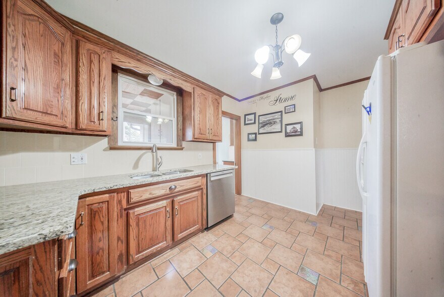 More Photos Of 1601 Missouri 72 Rt, Rolla Hospitality For Sale