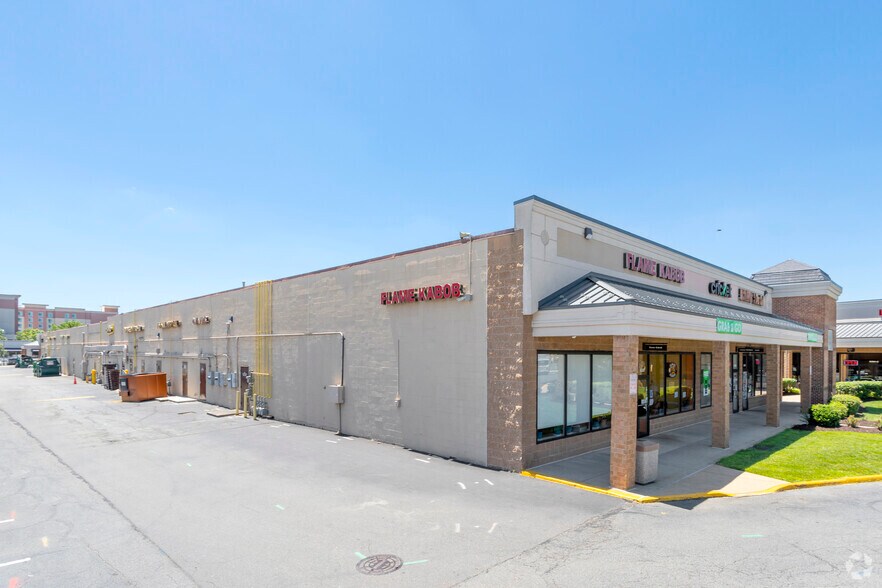 More Photos Of 6364 Springfield Plz, Springfield Unknown For Lease