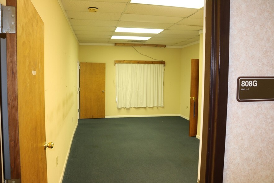 More Photos Of 808 Commerce Blvd, Riverdale Medical For Sale