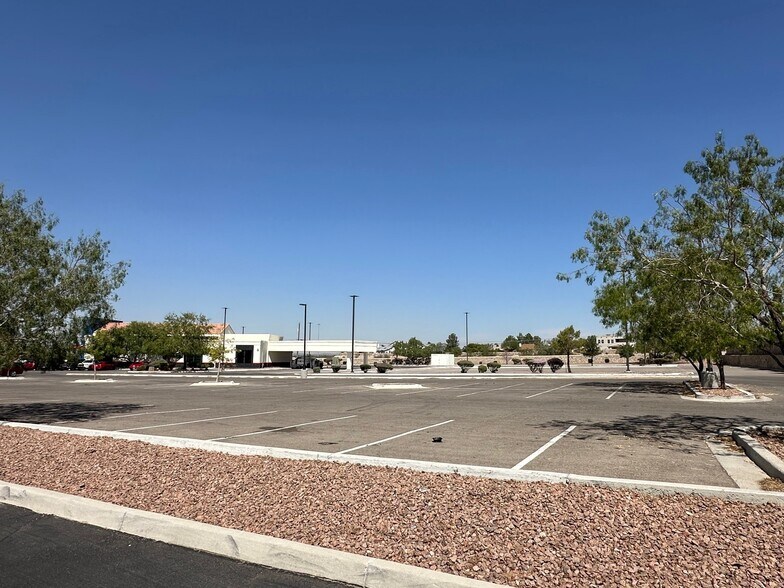 More Photos Of 5050 N Desert Blvd, El Paso Land For Sale