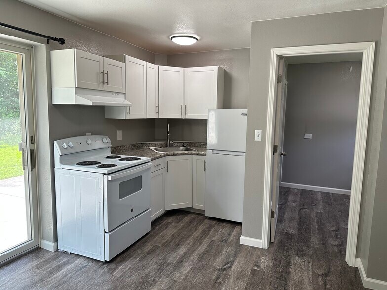 More Photos Of 6271 US Highway 322, Hartstown Apartments For Sale