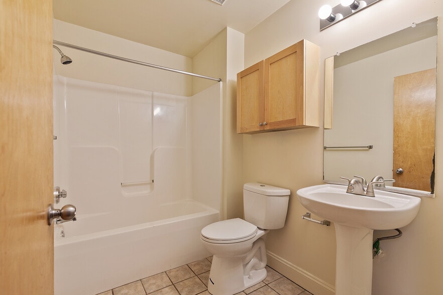 More Photos Of 1309 W Broad St, Richmond Apartments For Sale