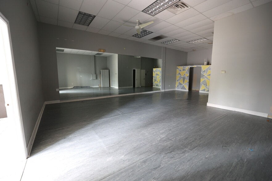 More Photos Of 508 Main St, Spotswood Storefront For Sale