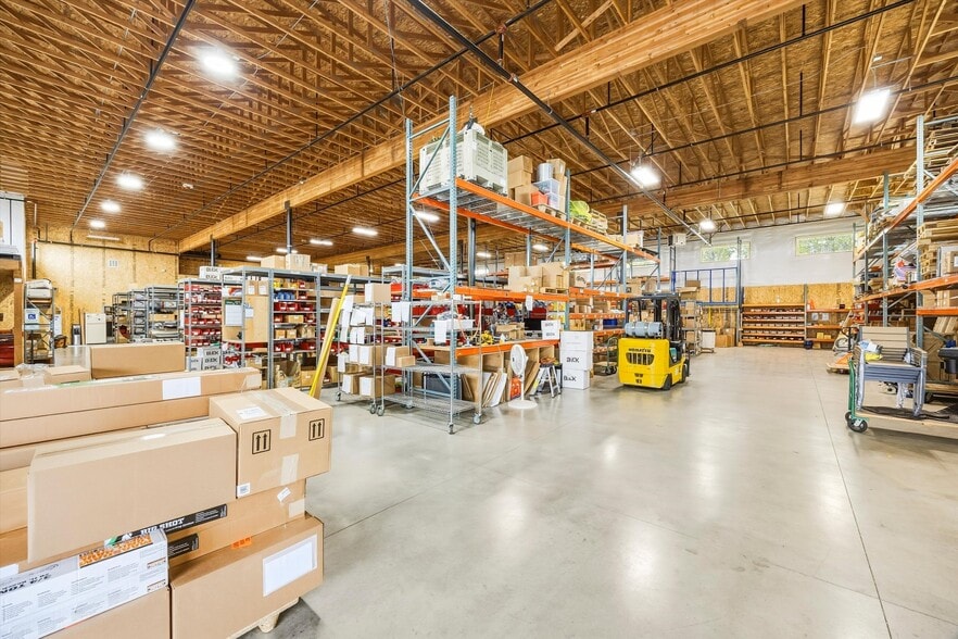 More Photos Of 1600 Carolina St, Bellingham Industrial For Sale