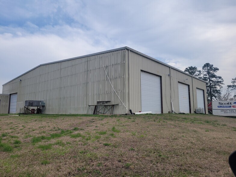 More Photos Of 269 Swan Farm Rd, Bayboro Warehouse For Sale