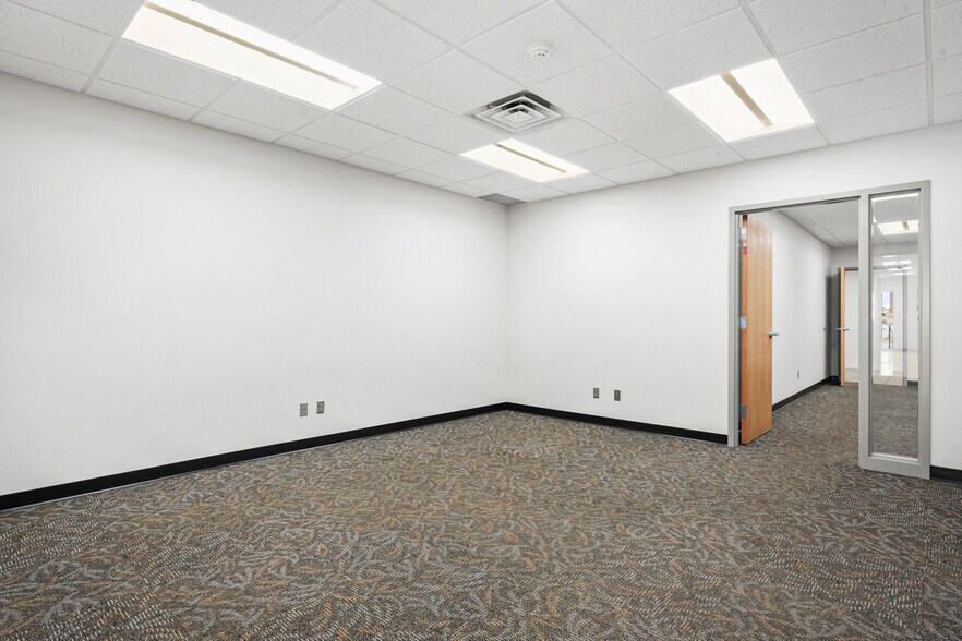 More Photos Of 4811 Curtis Rd, Dodgeville Warehouse For Sale