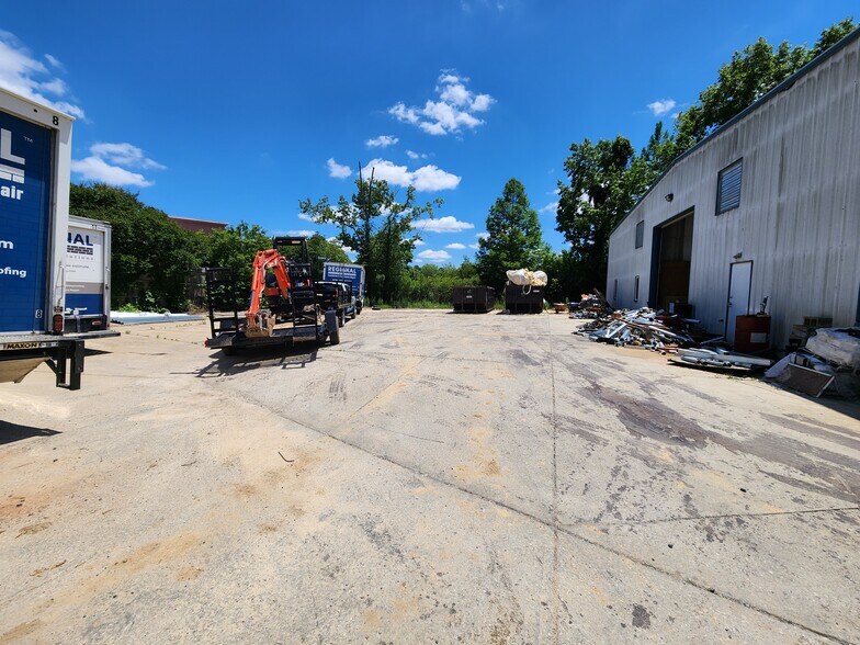 More Photos Of 721 E Gannon Ave, Zebulon Warehouse For Sale