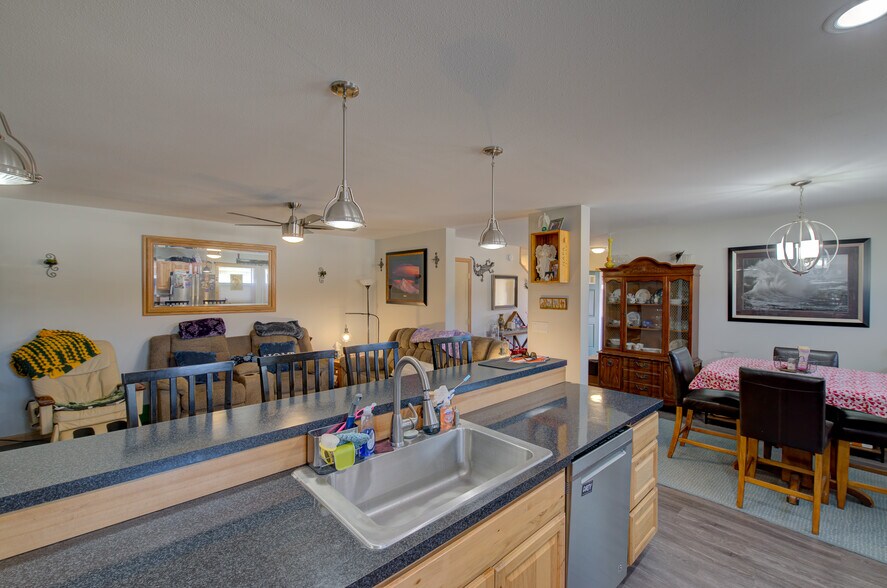 More Photos Of 3003 Highway 101 N, Gearhart Self Storage For Sale