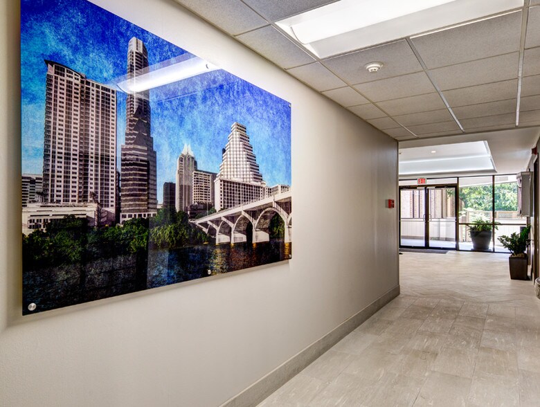 More Photos Of 1524 S Interstate 35 S, Austin Office For Lease