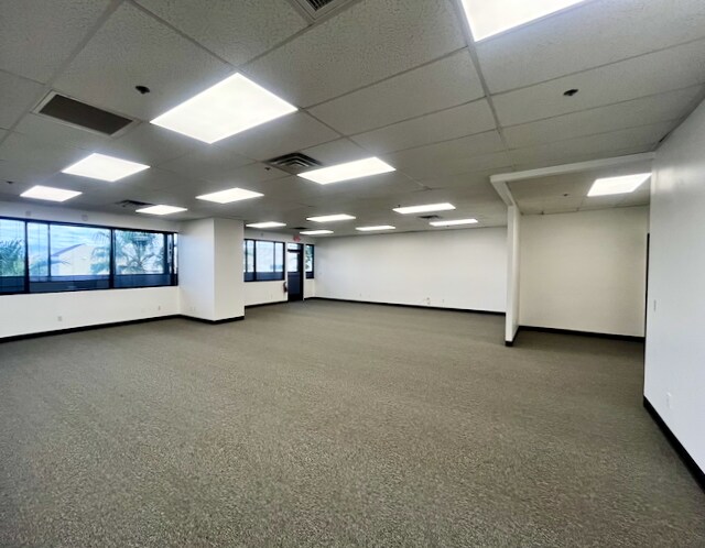 More Photos Of 6431 W Sahara Ave, Las Vegas Loft Creative Space For Lease