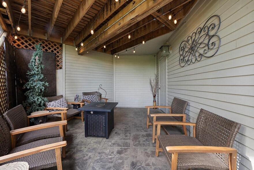 More Photos Of 381 W Guin Rd, Nixa Lodge Meeting Hall For Sale