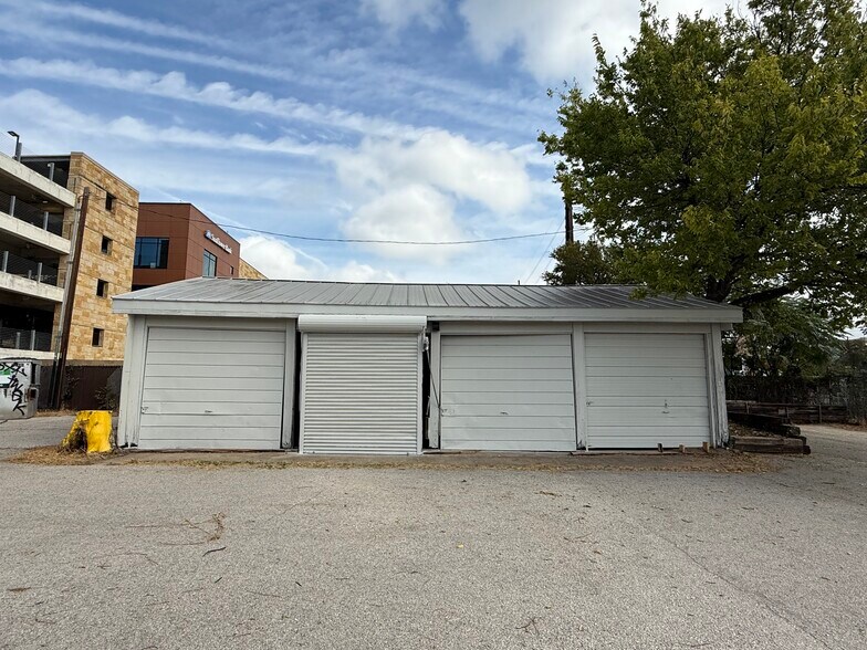 Primary Photo Of 3700 Guadalupe St, Austin Flex For Lease