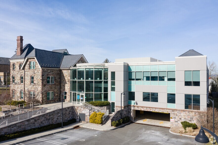 Primary Photo Of 535 Springfield Ave, Summit Office For Lease