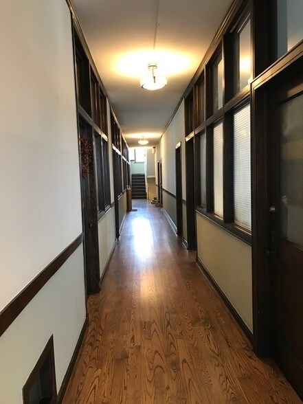 More Photos Of 1467 N Elston Ave, Chicago Loft Creative Space For Lease