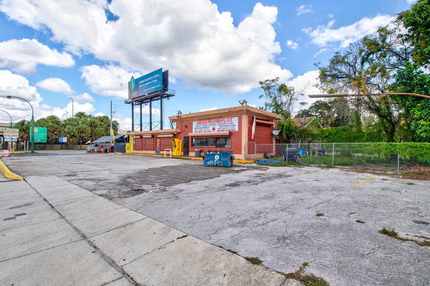More Photos Of 707 S Orange Blossom Trl, Orlando Storefront For Sale