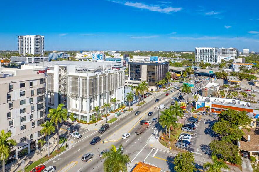 Primary Photo Of 3530 Biscayne Blvd, Miami Hotel For Sale
