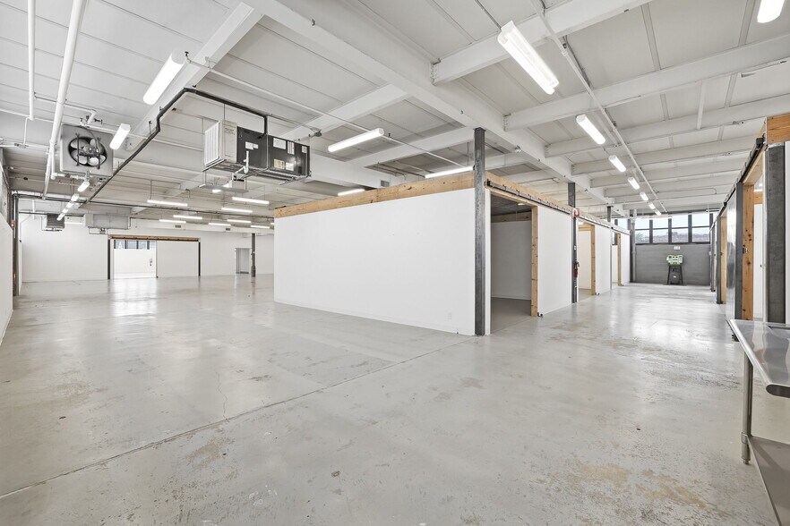 More Photos Of 40 Merritt St, Port Chester Manufacturing For Lease