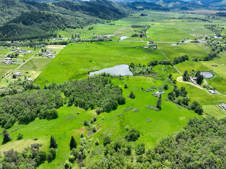 More Photos Of 5961 Lookingglass Rd, Roseburg Land For Sale
