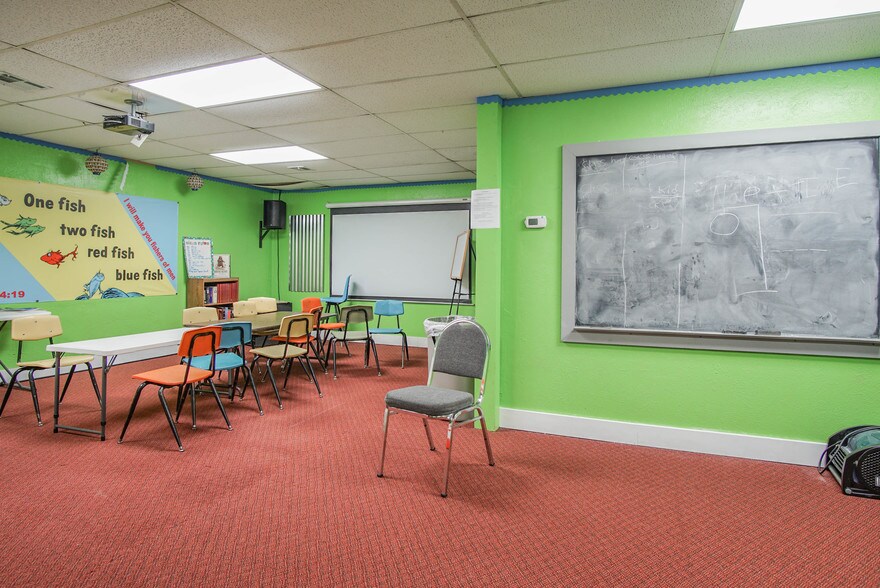 More Photos Of 1005 SW 4th St, Moore Religious Facility For Sale