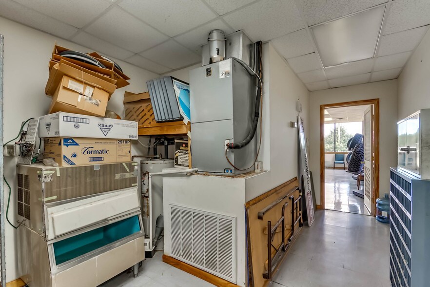 More Photos Of 1001 Mally St, Tuscaloosa Auto Repair For Sale