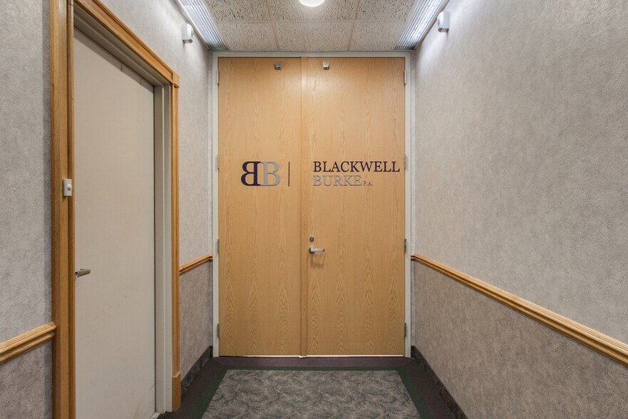 More Photos Of 431 S 7th St, Minneapolis Office Residential For Lease