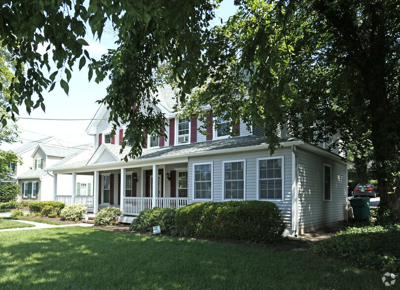 More Photos Of 54 E Water St, Toms River Office Residential For Lease
