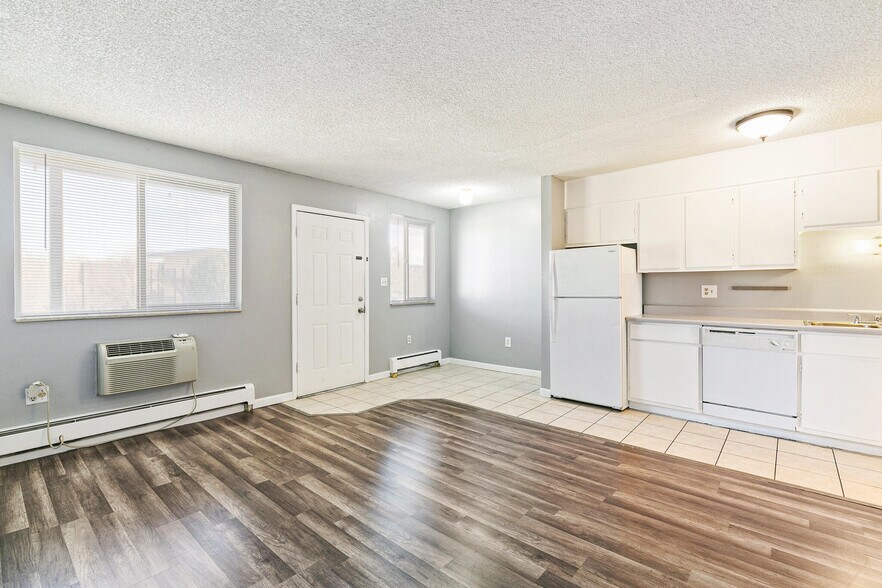 More Photos Of 5228 S Fox St, Littleton Apartments For Sale