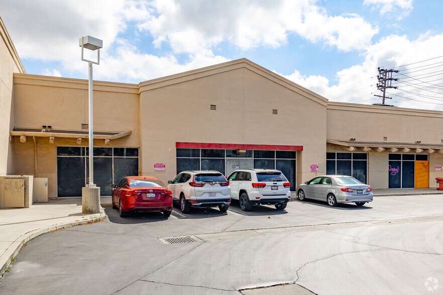 More Photos Of 6440 Sepulveda Blvd, Van Nuys Storefront For Lease